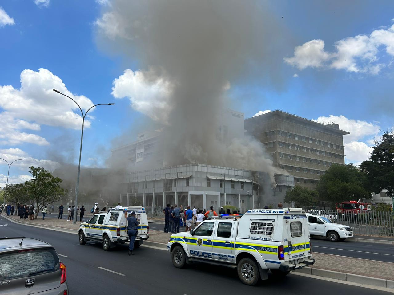 DEVELOPING| Fire breaks out at Paarl Hospital