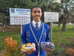 Druiwe help Wellington-leerder matriekafskeid bywoon