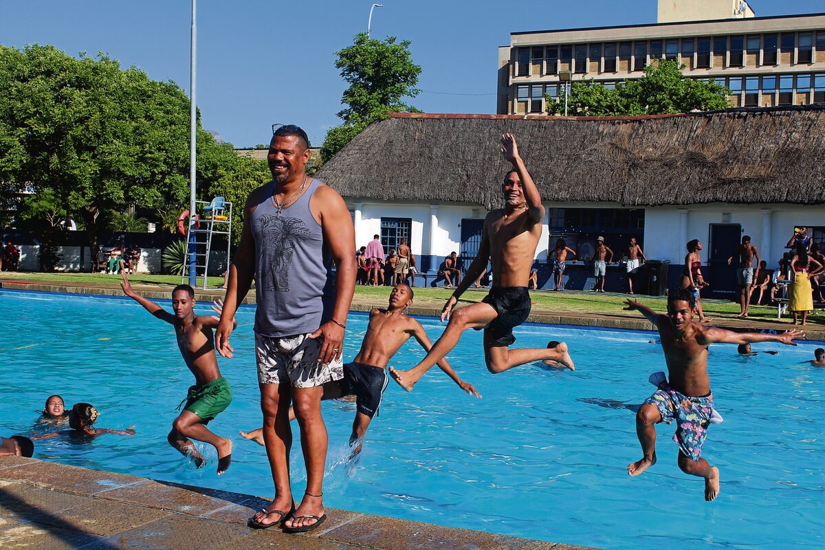 Upon the reopening of the swimming pools young and old came to cool off at the pool in Faure Street. Photo: Chantélle Hartebeest