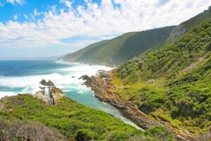 NSRI, SANParks Rangers save stranded hikers on Otter Trail