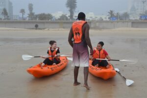 WATCH: Even amateurs can enjoy a sea paddle