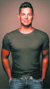 Jay maak Baaise draai