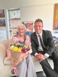 Pearson celebrates former head girl’s 90th