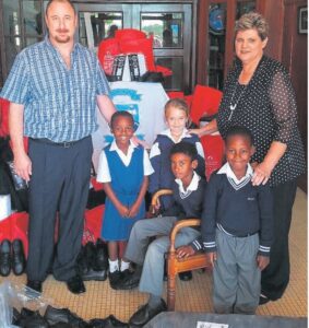 Altona baat by nuwe skoenontwerp