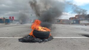 WATCH: Healthcare services in NMB disrupted as NEHAWU workers take to streets with sanitiser to burn tyres
