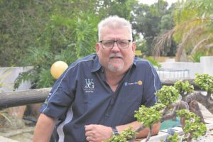 Garth Sampson bly Baai se weerman, selfs ná aftrede