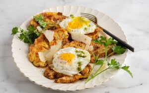 RECIPE | Parmesan crusted cauli-Schnitzel with crispy fried egg