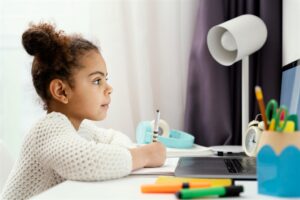 Online school checklist: Finding the best for your child in a crowded field