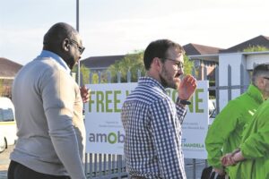 Bay residents get free Wi-Fi at taxi rank