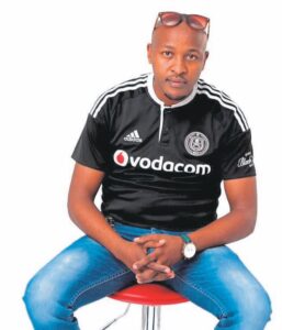 Ex soccer star encourages young players