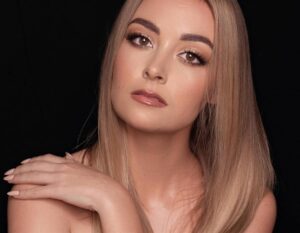 Reinette Potgieter’s Early Exit from Miss SA: Noline Spinks Continues to Shine