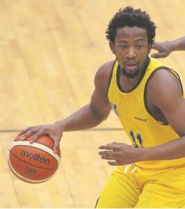 Madibaz men qualify for USSA basketball tourney