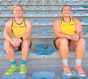 NMU hamergooiers skitter by USSAs