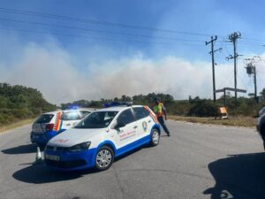 BREAKING NEWS | Uncontrollable fire in Sardinia Bay, complete closure of Victoria Drive