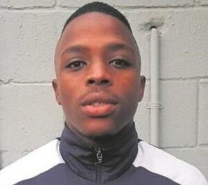 Locals band together to beautify Kragga Kamma Road