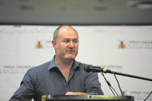 Metro hosts summit to address scourge of crime