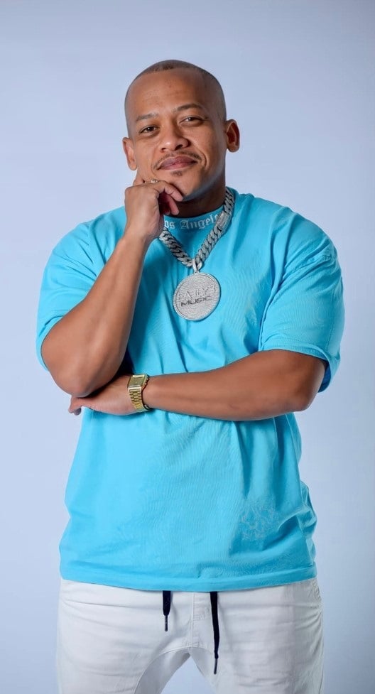 Early B word vereer met die KKNK Kruispunt-prys