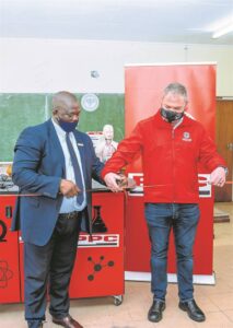 R140 000 science lab for Vulumzi Secondary School