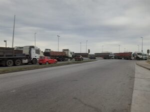 Motorists warned to use alternative routes: Swartkops