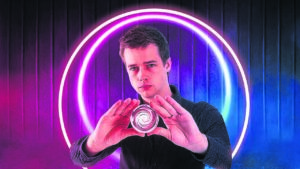 Renowned magician, illusionist to perform in home town