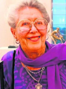 Kuns-doyenne stal uit in die Baai