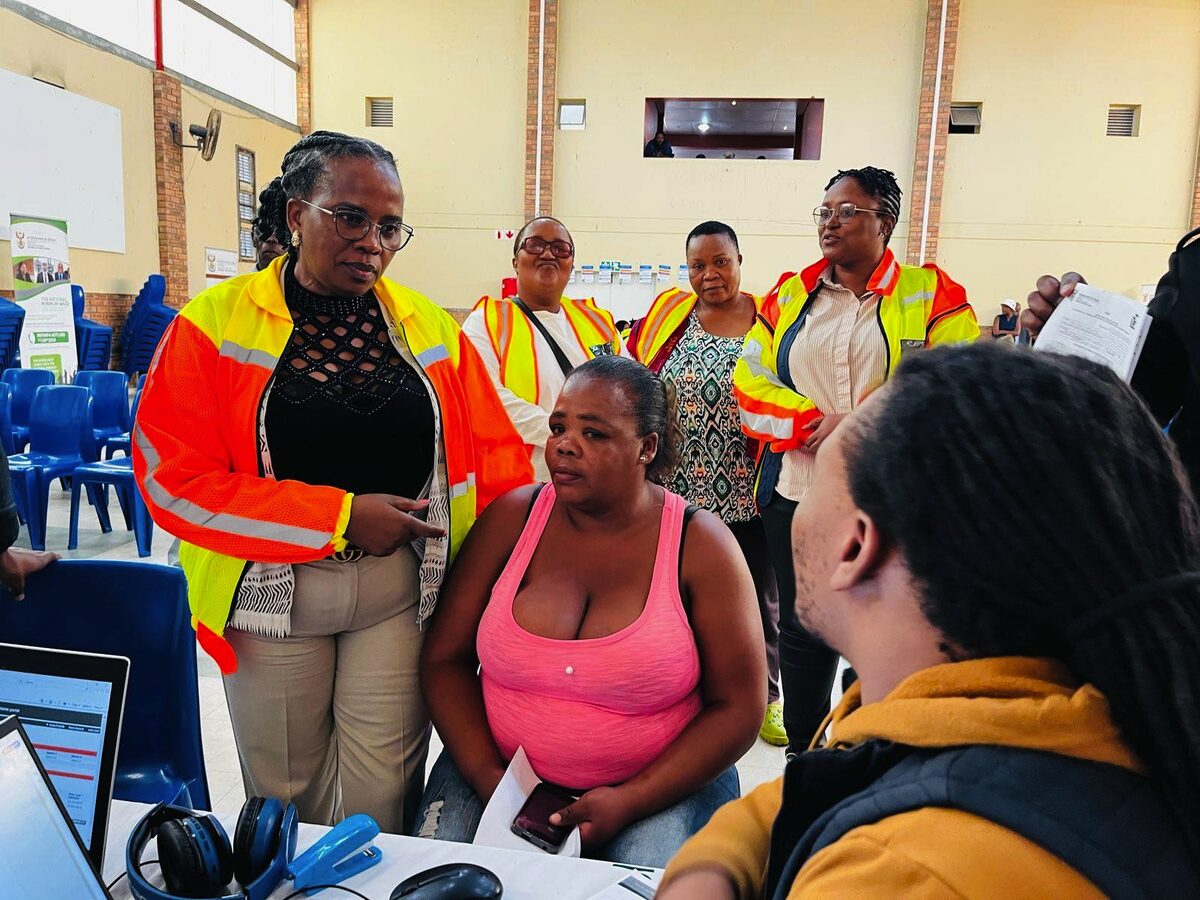 Minister Nomakhosazana Meth, recently visited the Kuyga Community Hall as part of a collaborative outreach initiative to deliver critical services directly to the community. 