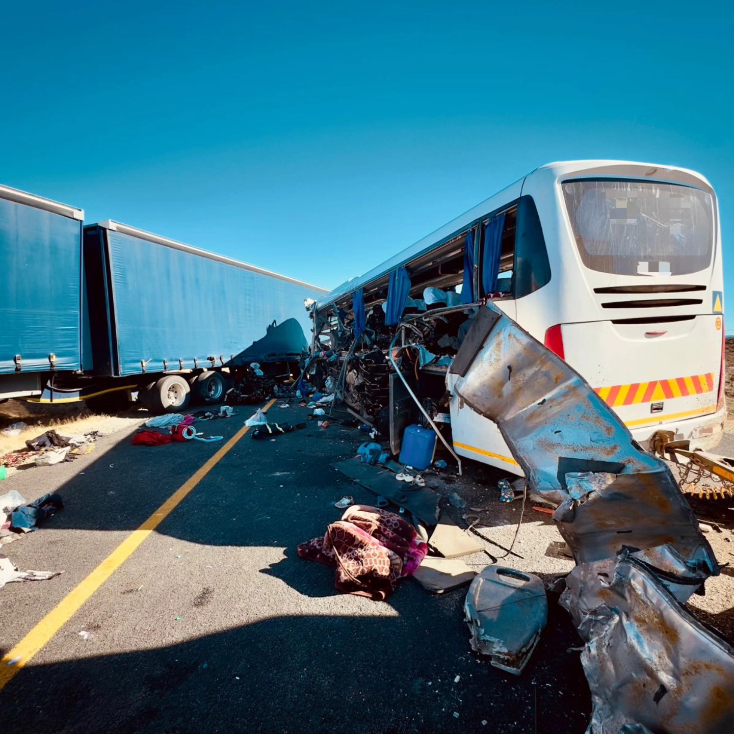 3 dood, talle beseer in botsing op ‘pad van die dood’ naby Laingsburg