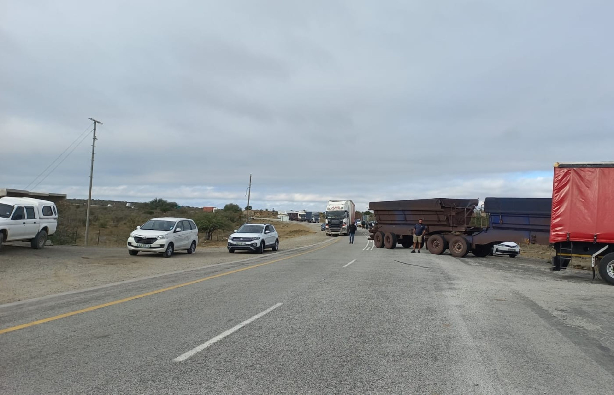 Protest action on R75 to Jansenville