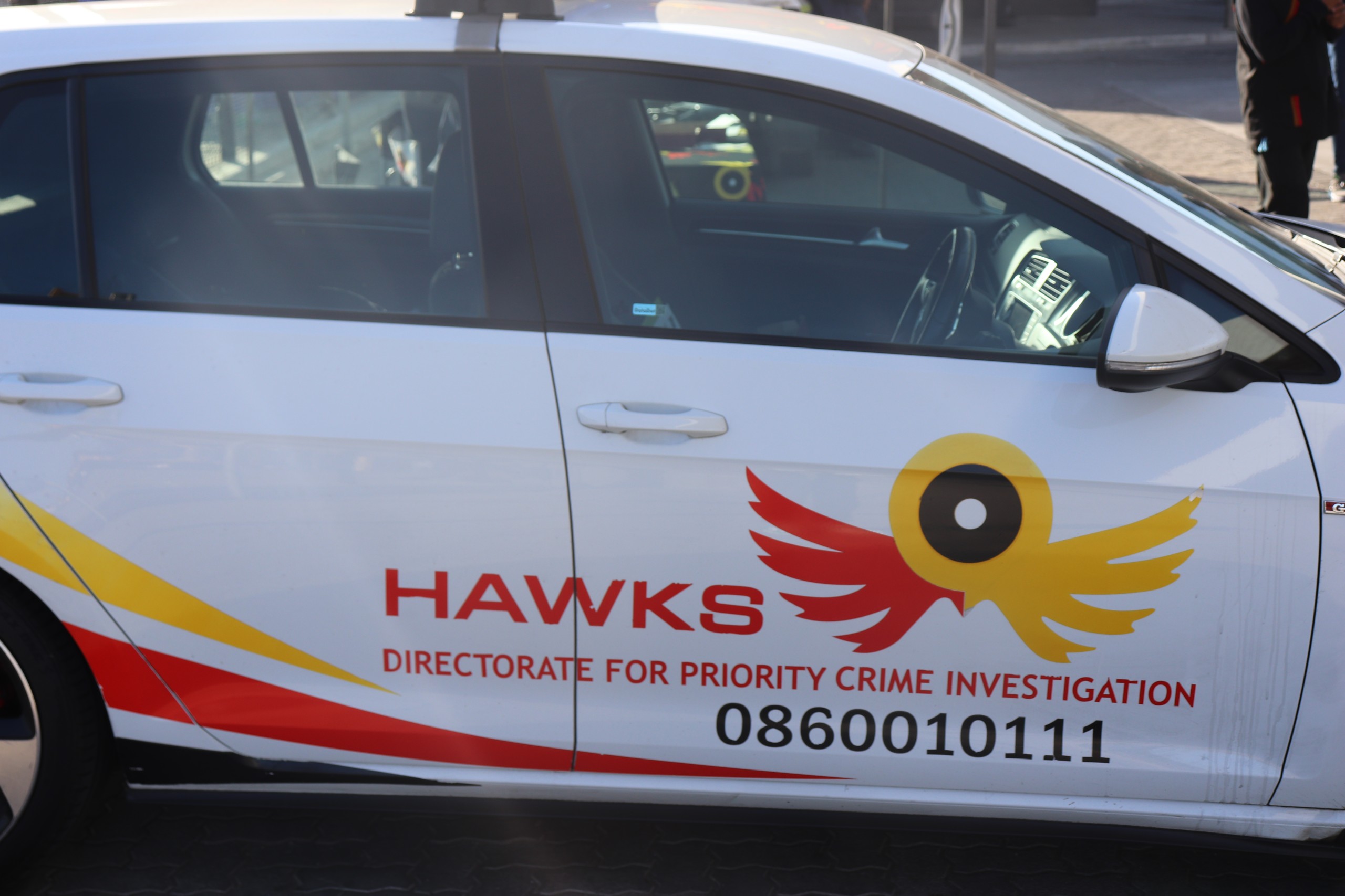 Hawks re-arrest police murder suspect after Gqeberha custody escape.