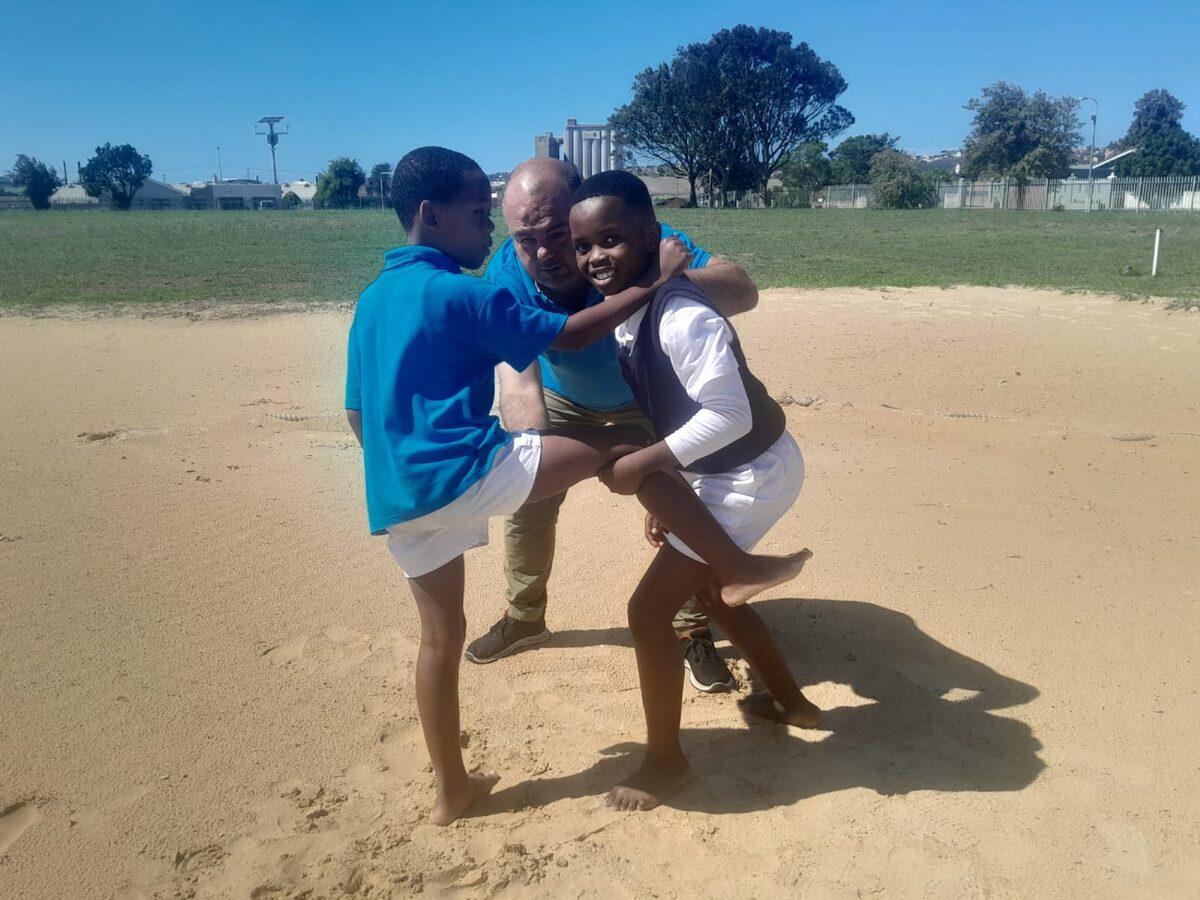 Laerskool Youngpark spog nou met eie sandpit vir stoei