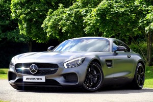 Mercedes-Benz profits dip as China competition bites, Middle East conflict threatens supply chains