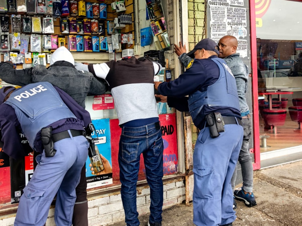 SAPS conducted an identification crackdown in Korsten area.