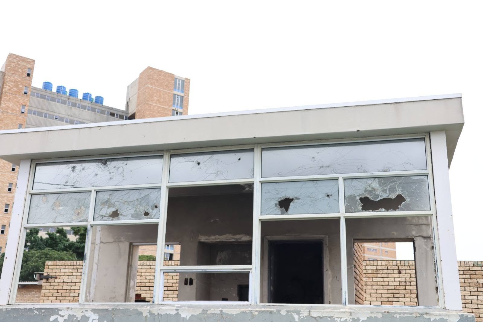Broken windows were noted at the Algoa Park police barracks during a site inspection.