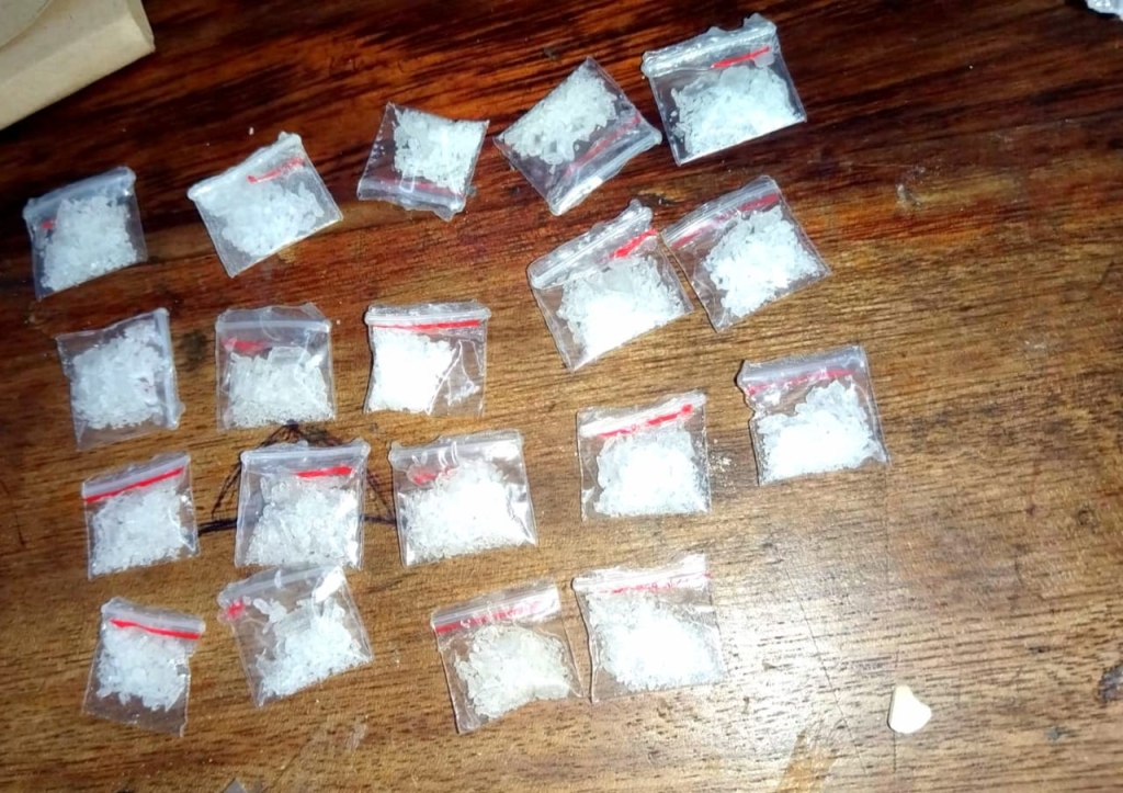 19 packets of Tik found in bust.