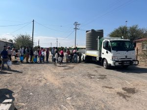Karoo National Park trucks water to Beaufort West communities