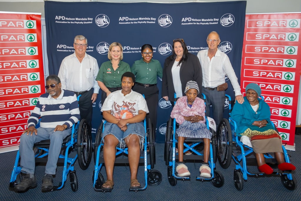 Beneficiaries were delighted to receive their new assistive devices at the SPAR Wheelchair Wednesday handover ceremony hosted by the Port Elizabeth Golf Club this week. Representatives from APD and the retail group were also present.