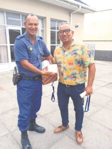 Athlone Police officers receive spiritual upliftment through letters written by residents