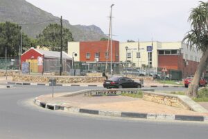Two women robbed while preparing for marathon at Imizamo Yethu circle