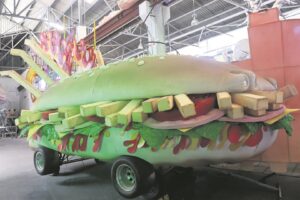 Cape Town Carnival celebrates 15th anniversary with spectacular floats and stunning parade