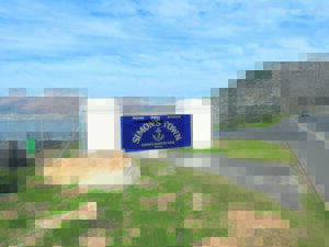 New signage replaces iconic mural at Glencairn Heights entrance, sparking mixed reactions