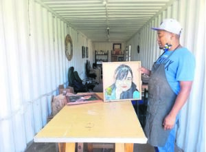 Artist gives back to community