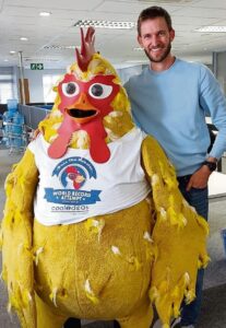 ‘Chicken’ ready to cross all 42.2km of road in record attempt at Cape Town Marathon