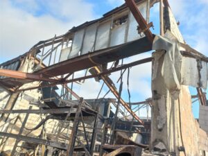 Blaze tears through popular shopping centre in Kenilworth