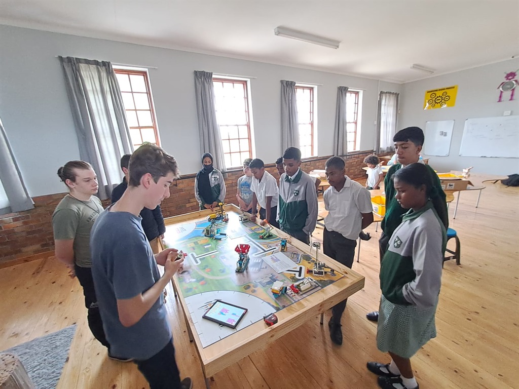 Texpand, a Cape Town community robotics team based