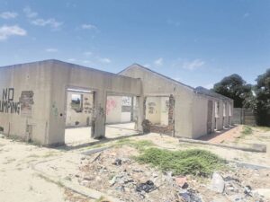 Zeekoevlei residents call on City of Cape Town to remove notorious footbridge