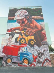 Sea Wall murals raise awareness about ocean conservation