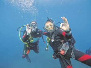 Divers ace SSI scuba training