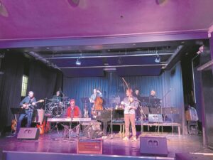 ‘Narrow’ songs serve to broaden minds