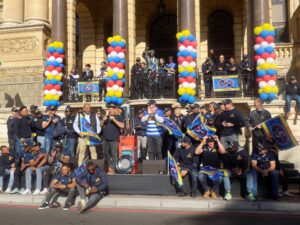 Stormers thank fans with trophy parade through city centre