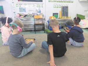 ‘They can have that real-world experience’: Primary school learners use iPads in the classroom